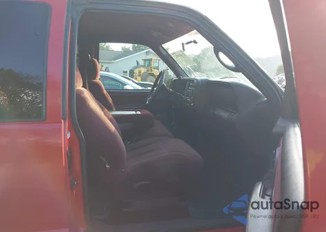 1998 Chevrolet K1500 Sportside from USA, damaged, VIN 2GCEK19R7W1149896